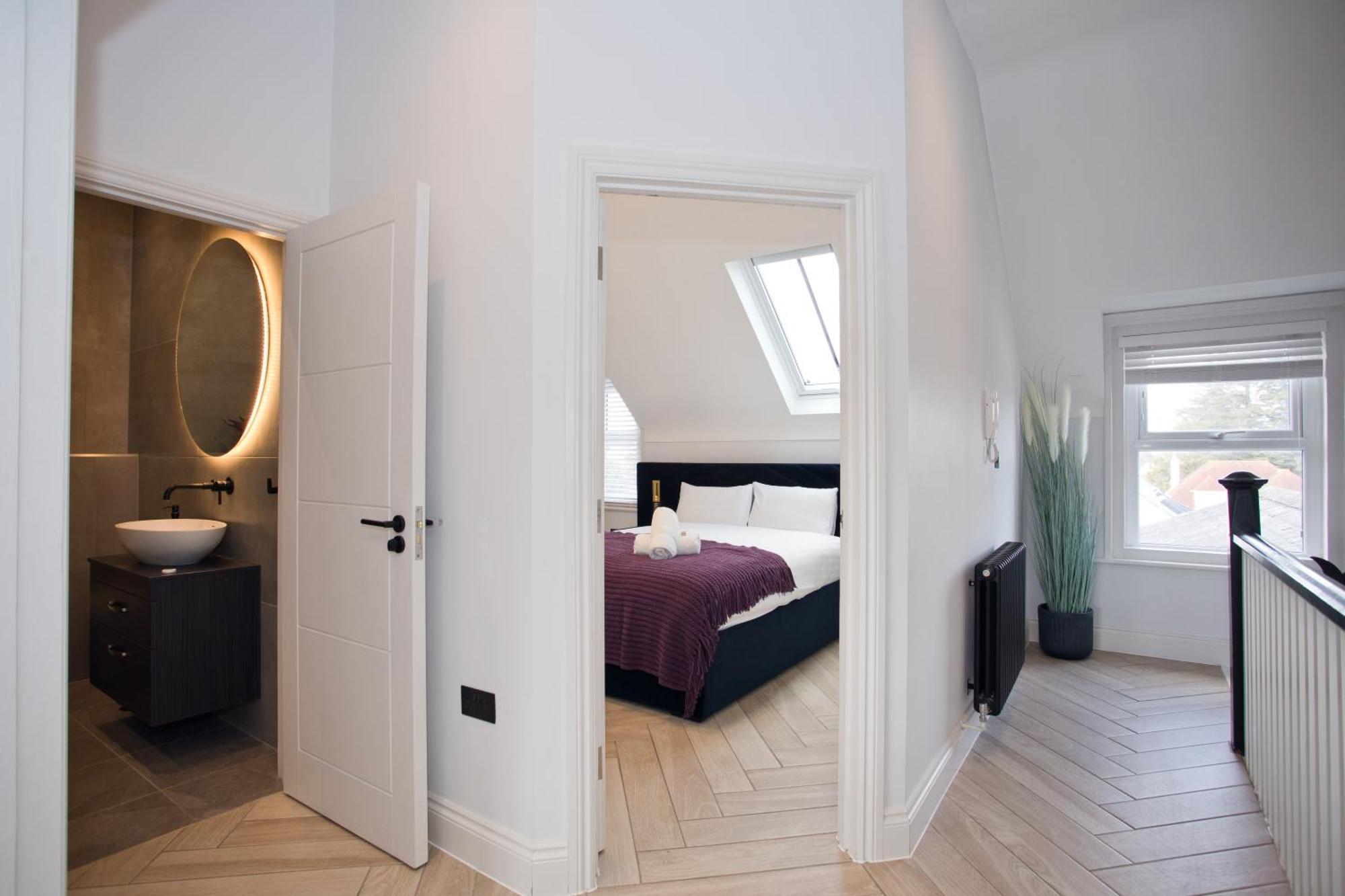 Ultra Stylish Apt Set In An Affluent Location Poole Dış mekan fotoğraf