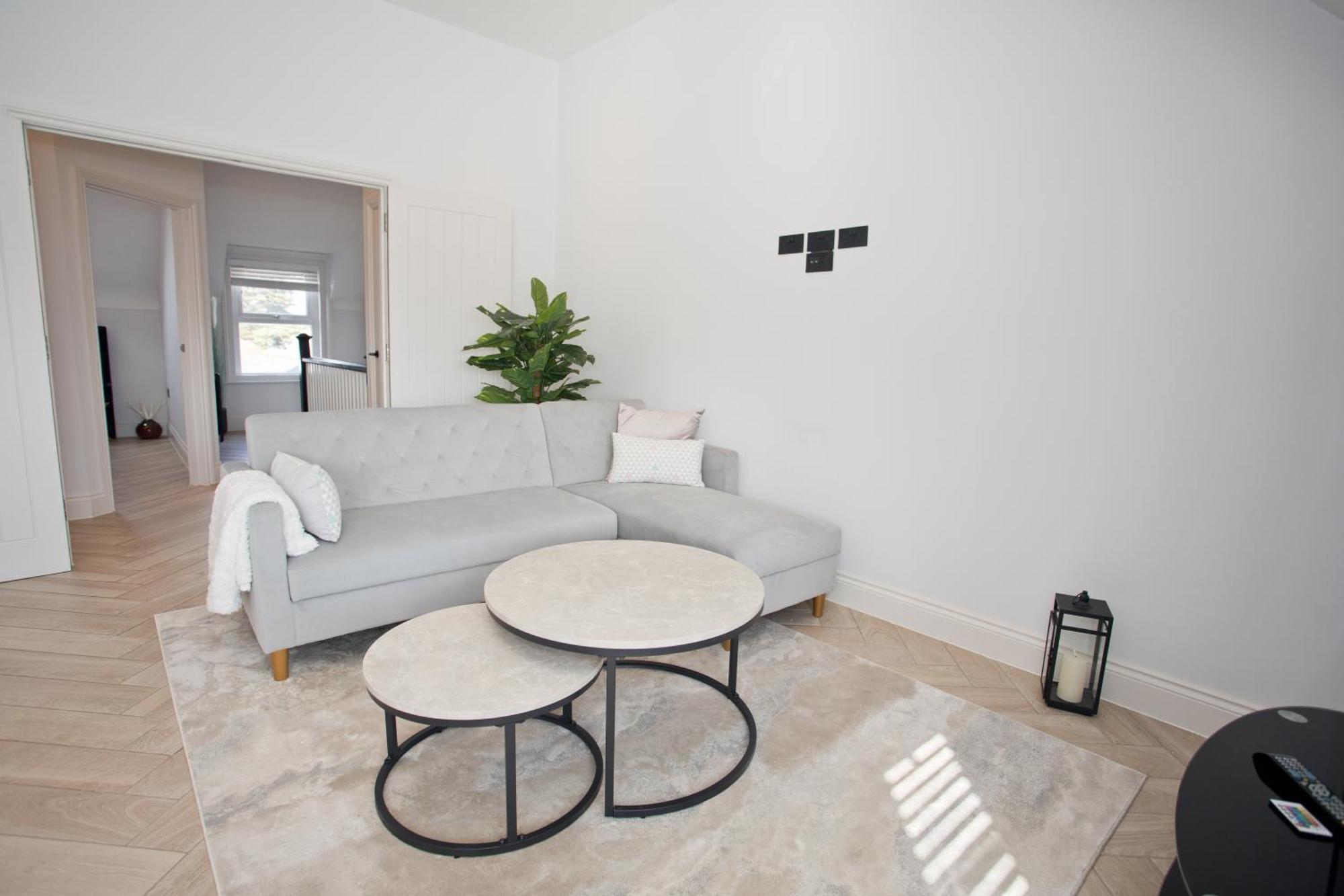 Ultra Stylish Apt Set In An Affluent Location Poole Dış mekan fotoğraf
