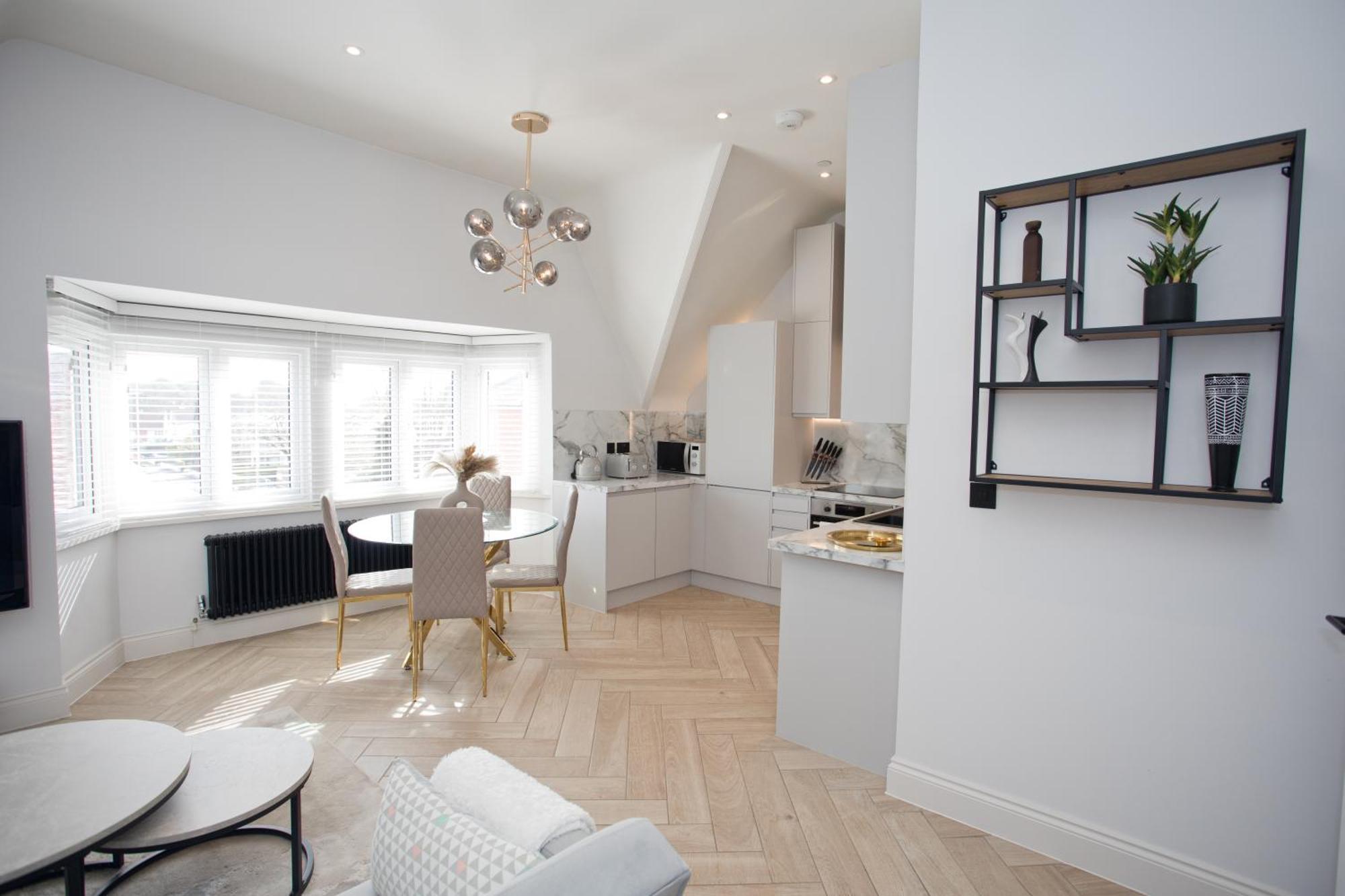 Ultra Stylish Apt Set In An Affluent Location Poole Dış mekan fotoğraf